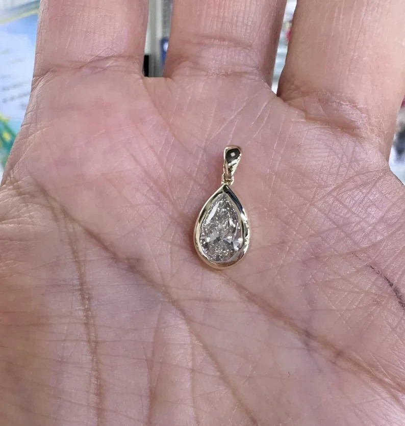 IGI 3Ct Pear-Cut EF/VS1 Lab Grown Diamond Bezel Pendant Necklace 14k Yellow Gold