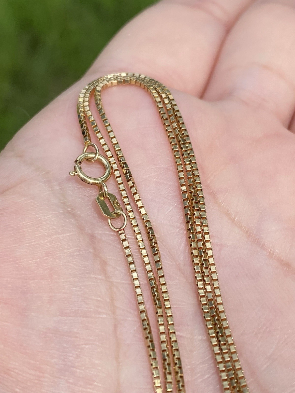 Solid 14k Yellow Gold 1.0mm Box Chain Necklace 3.01 Grams- 21 Inches