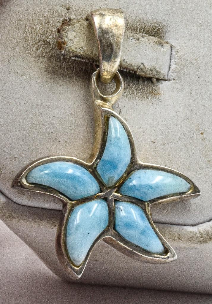 Vintage 925 Sterling Silver & Real LARIMAR 5 point Starfish pendant 1.53″ high