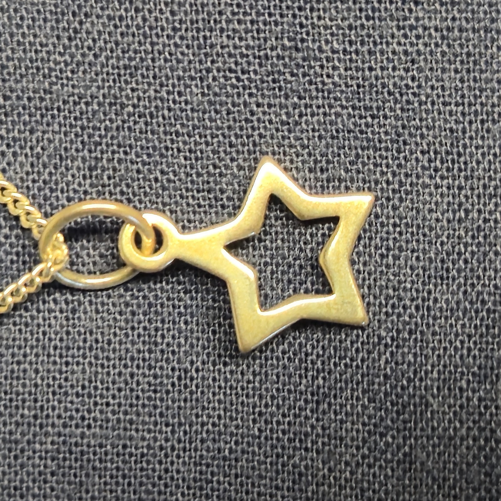925 Sterling Silver Star Necklace 35cm Short Chain Kids Small Adults VGC