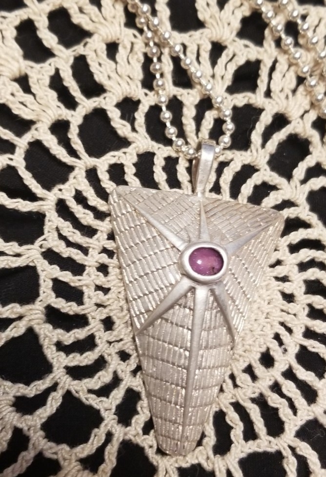 WES WILLIE Signed Pendant,.925 Silver Chain Hammered Pyramid All Seeing Red Ruby