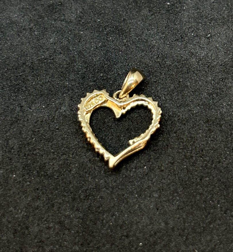 925 Sterling Silver Gold Toned Diamond Heart Pendant 0.75in – 1.21g