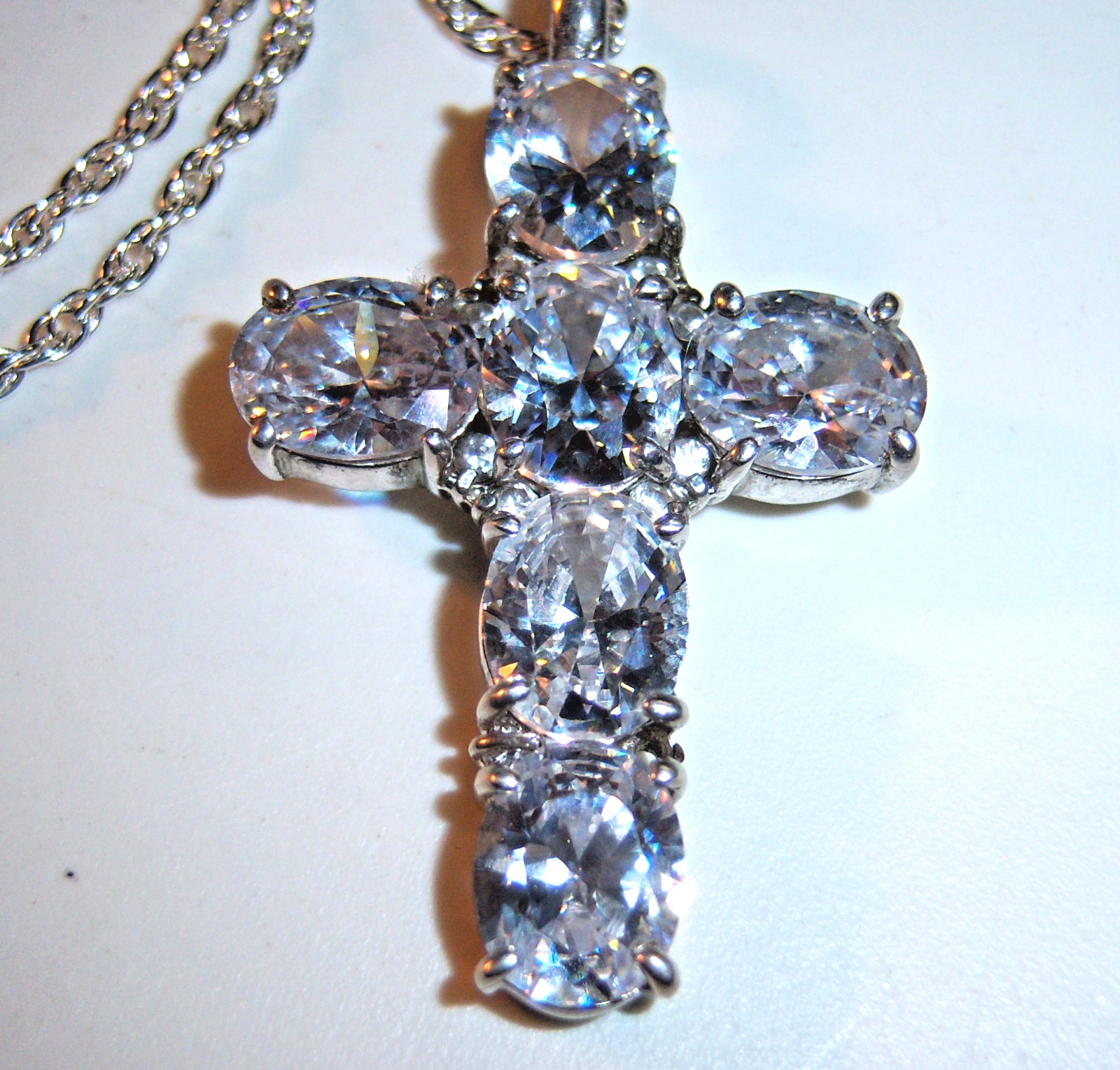 Sterling Silver Necklace and Gem Studded Cross 1 7/8″ x 1 1/16″
