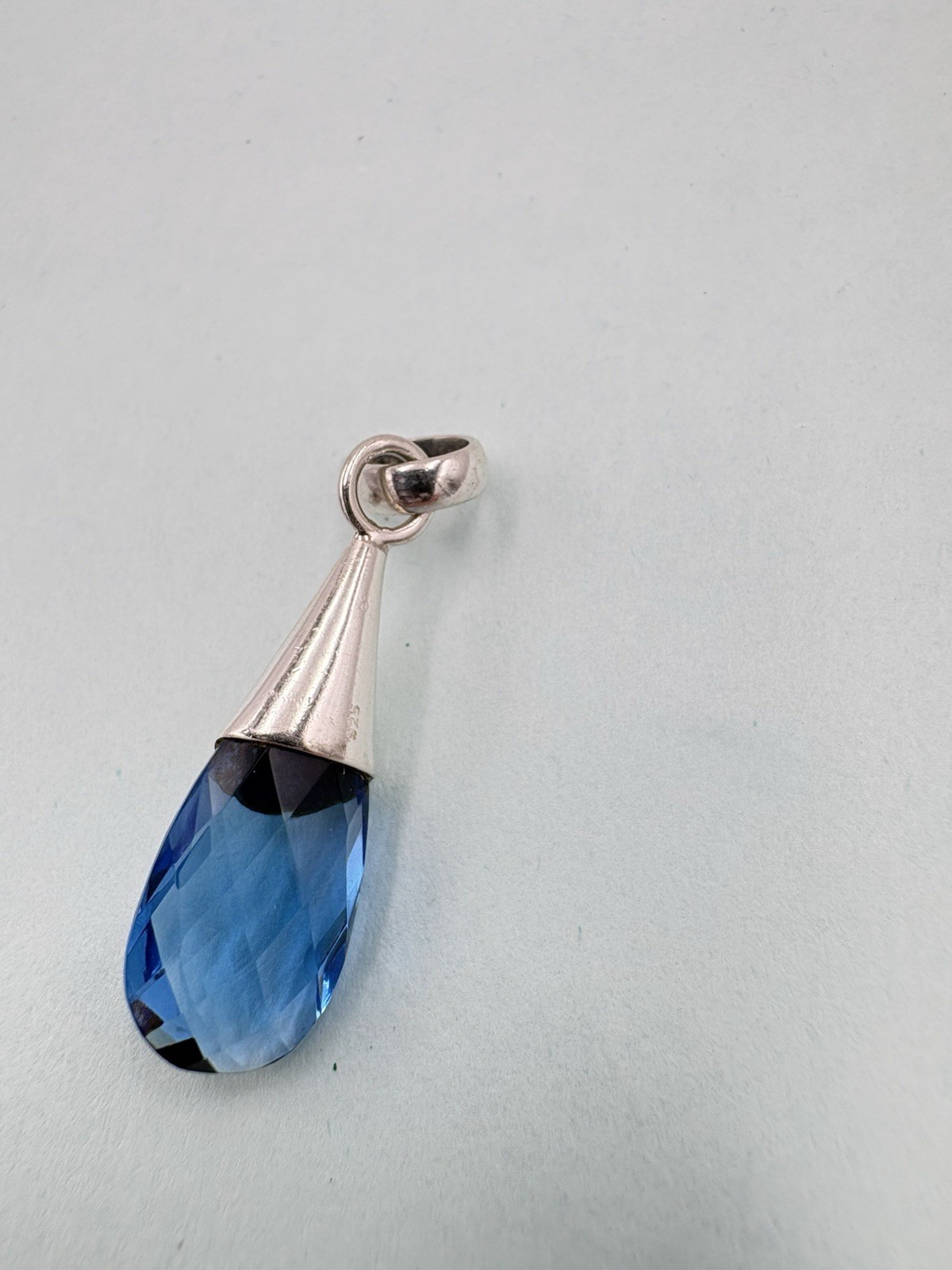 925 Sterling Silver 6CT Genuine Sapphire Gemstone Teardrop Pendant-Pendant Only