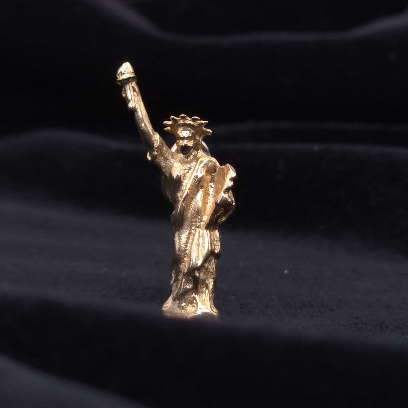 3d 14k Yellow Gold Statue Of Liberty Lady Pendant New York 1″ Charm 2 grams Vtg