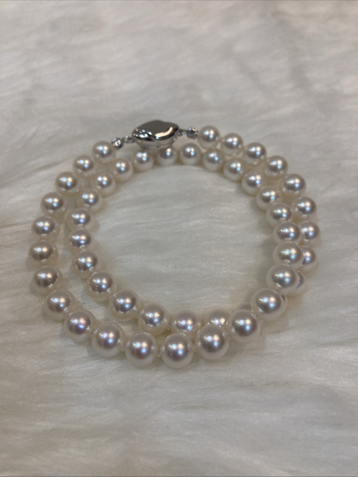 A04JapaneseAkoyaPearl Necklace 7.7-8.0mm 42.5cm SilverClasp Near Round Excellent