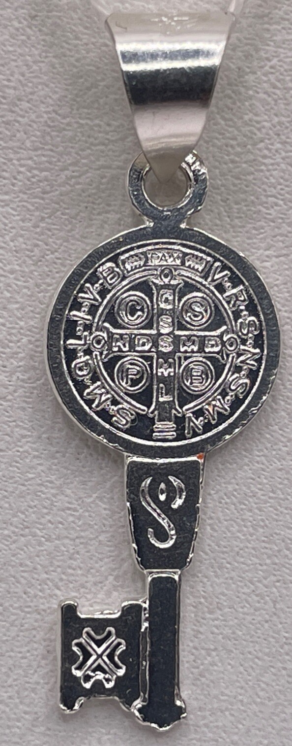 Sterling Silver Saint Benedict Key Small Mexico Pendant (1.51g)