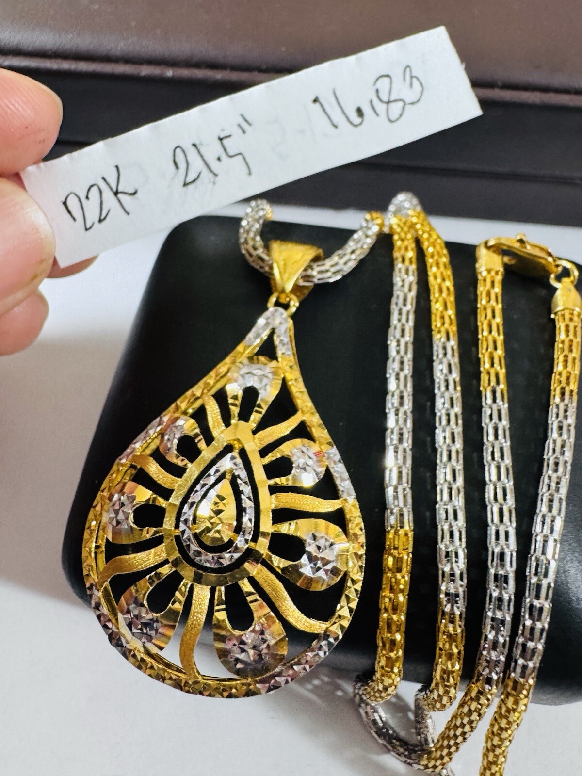 22K 916 Real Gold 21.5”/22” long Teardrop Necklace 16.8g 3.mm Womens