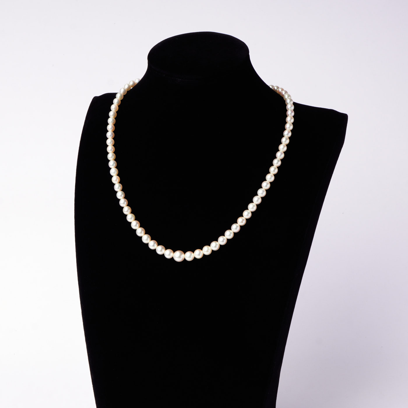 Mikimoto Akoya Pearl Necklace Graduated Strand 4.8~8.1mm Silver 17.3in Japan