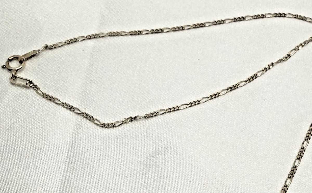Vintage Italy 925 Sterling Silver Figaro Necklace 5 Geometric Green Stone Charms