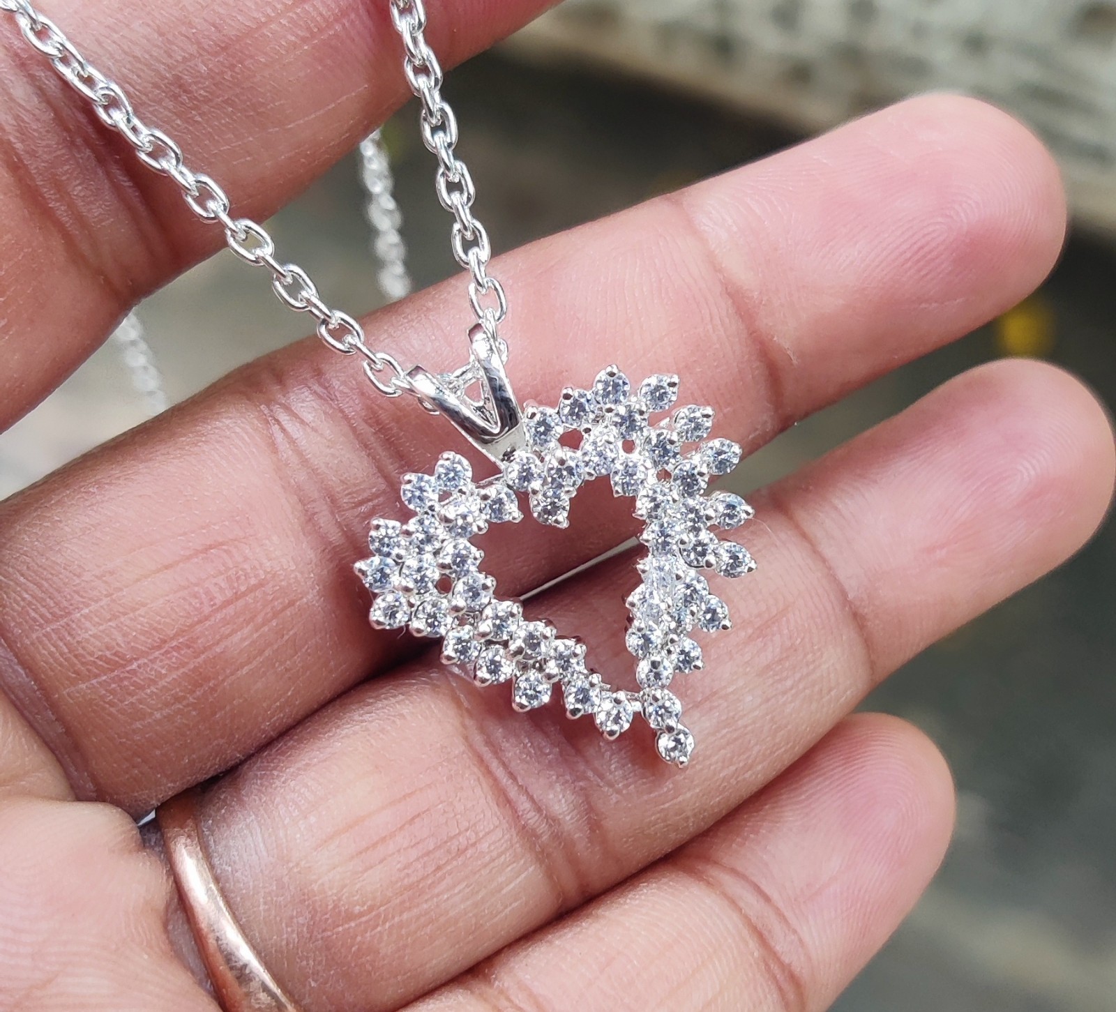 2Ct Round Cut Real Moissanite Cluster Heart Shape Pendant 14k White Gold Plated