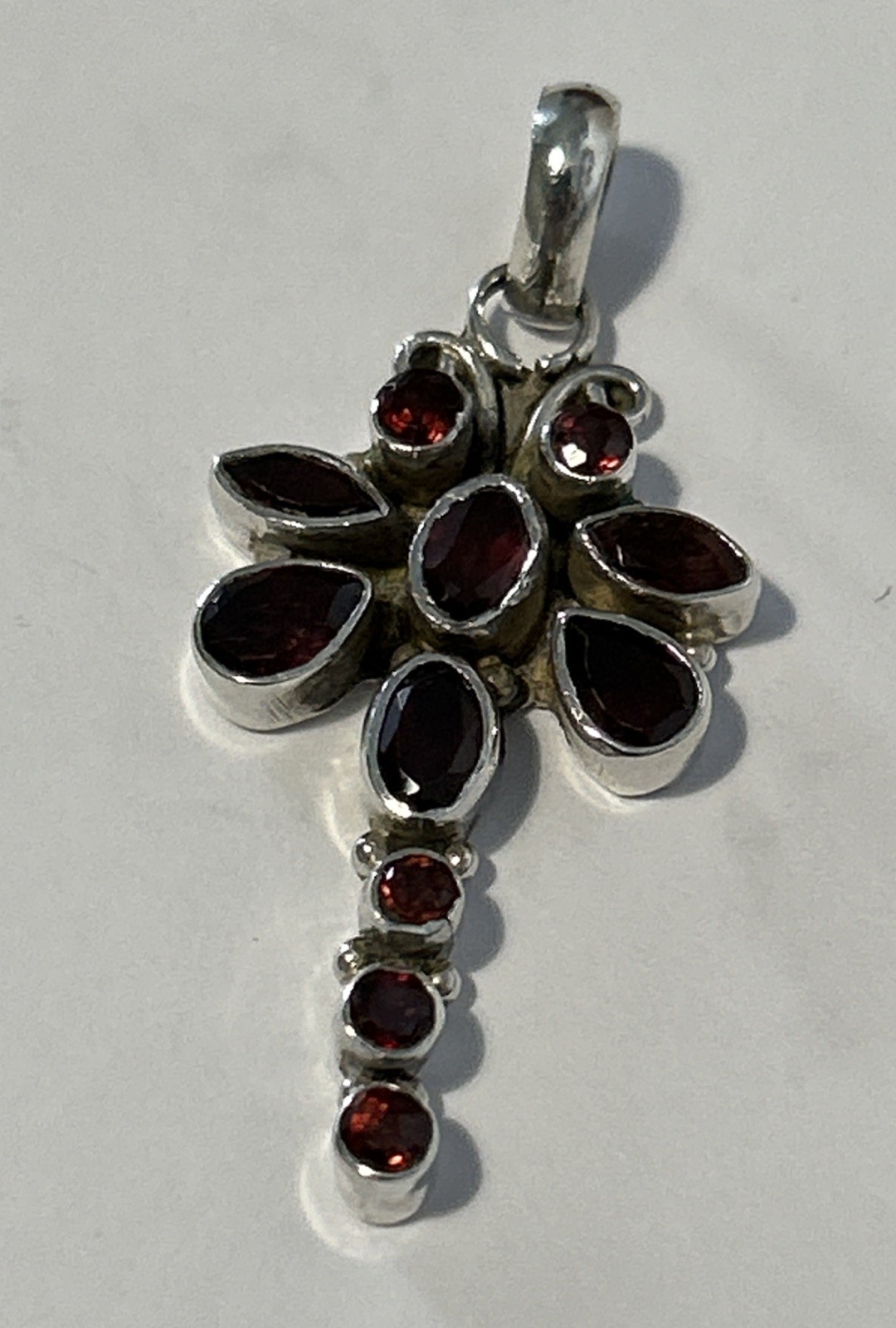 Vintage Sterling Silver & Garnet 4.1cm Long Pendant (4.14g)