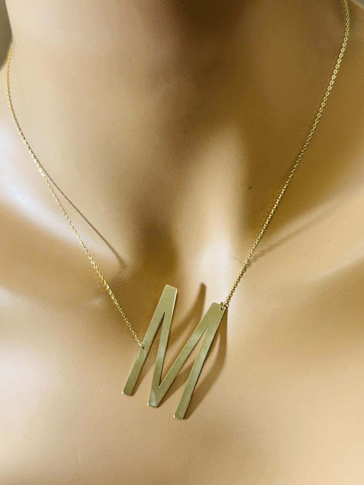 18K 750 Dubai Fine Gold Letter M initial Necklace 16.5/17.5” Long 1mm 5.2g