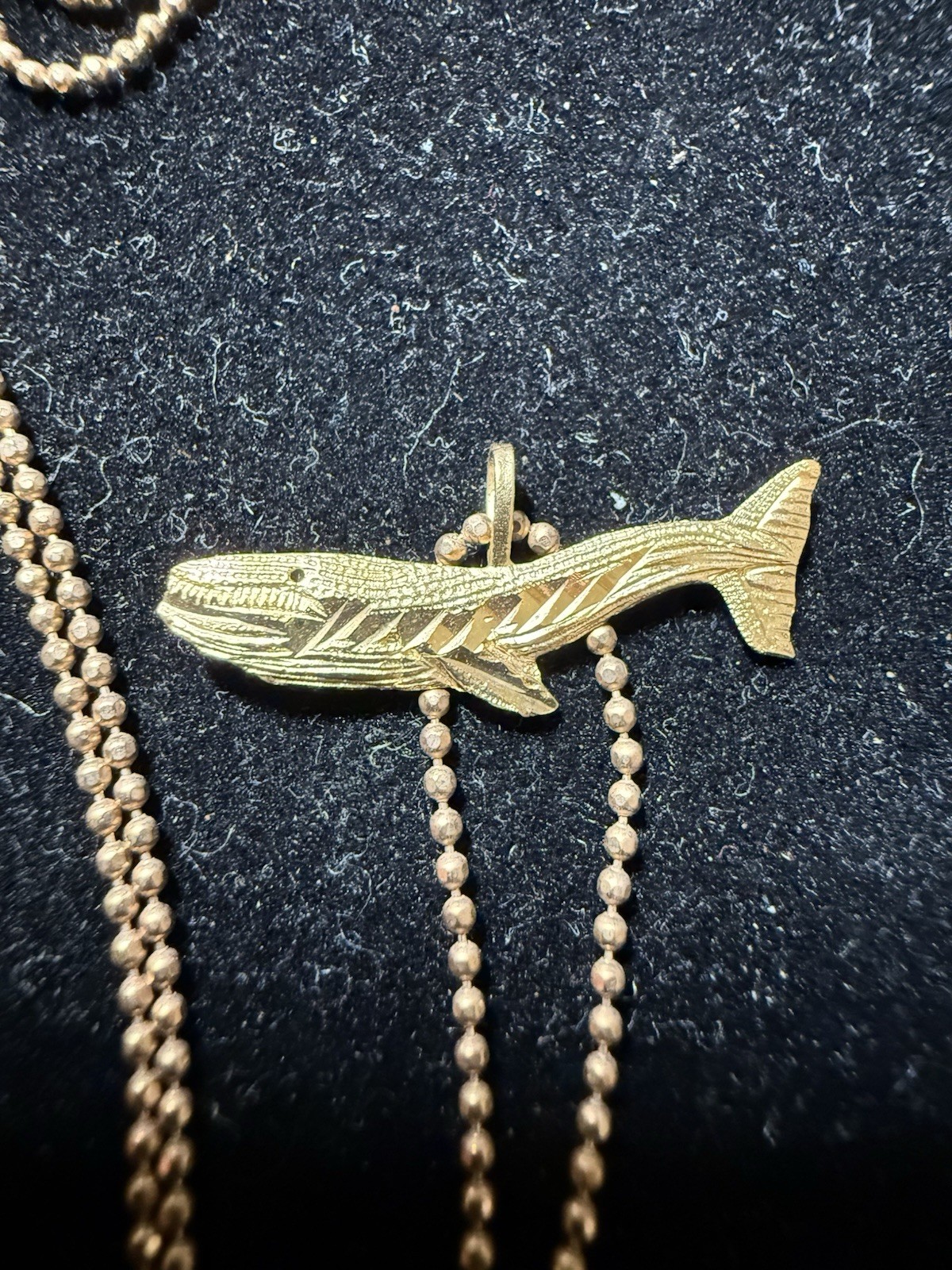 14K 1.9 DWT Yellow Gold Ball Shape Necklace with Whale Pendent