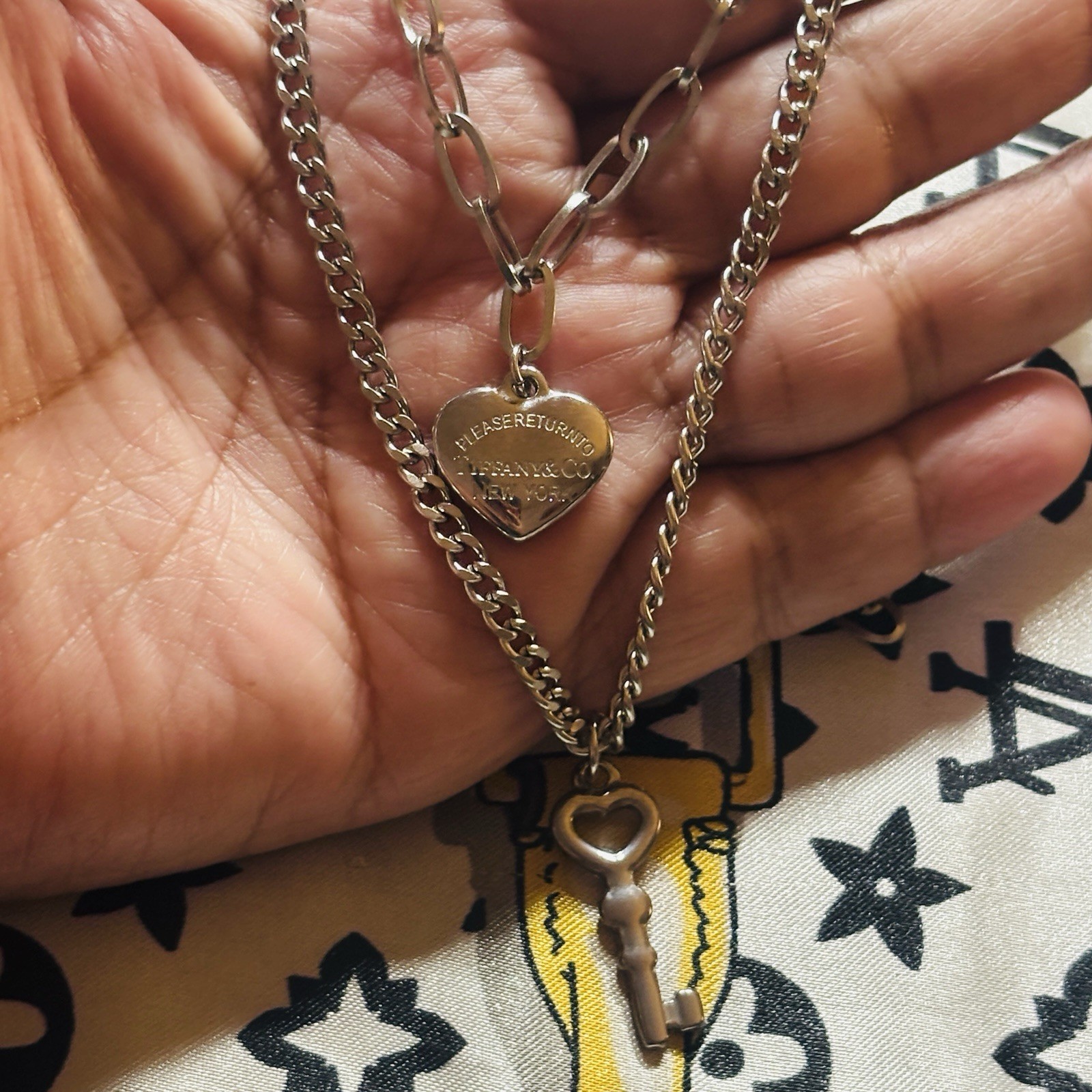 18” Paper Clip Heart and Key Tag Pendant in Silver, Mini