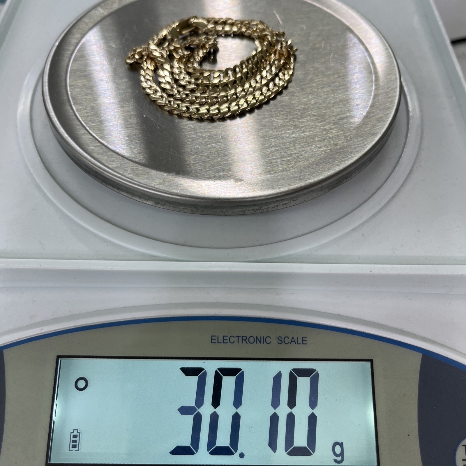 9ct 9k Yellow Gold Curb Cuban Link Chain Necklace 30.10 Grams 50cm. Brand New