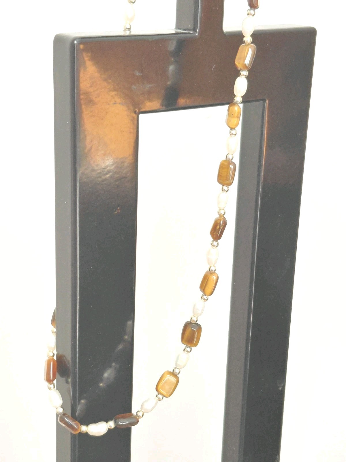 Brown Gemstone & Pearl Necklace/Very Good Used Condition /Measures 18 In Length