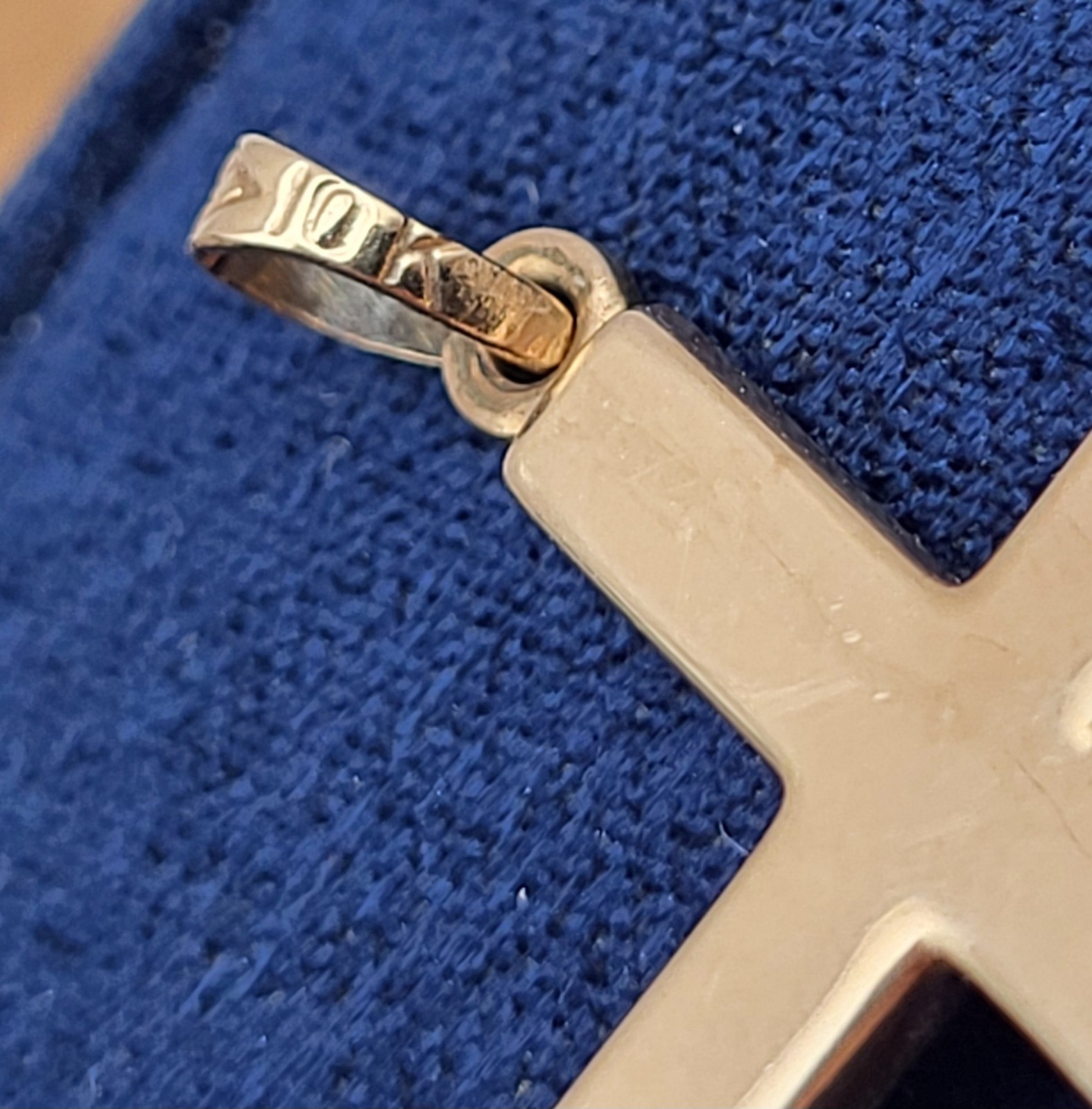 Antique 10K Yellow Gold Floral Engraved Cross Charm Pendant for Necklace / Chain
