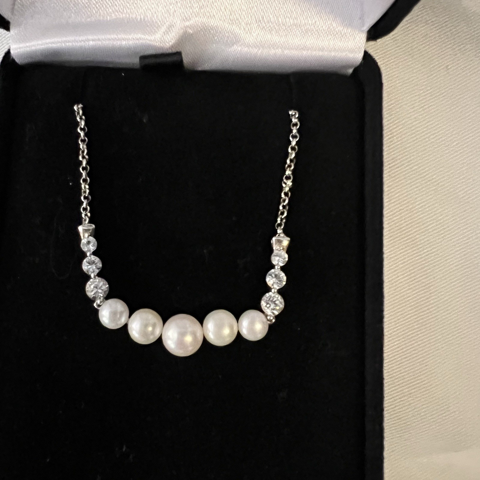 Kay Jewelers Cultured Freshwater Pearl Necklace Sterling Silver 18 inches – NIB