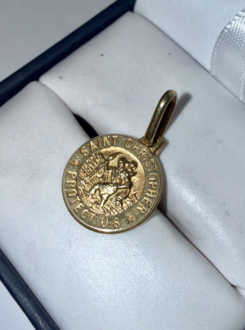 ESTATE Solid 14K Gold Saint Christopher Religious Circle Pendant ITALY