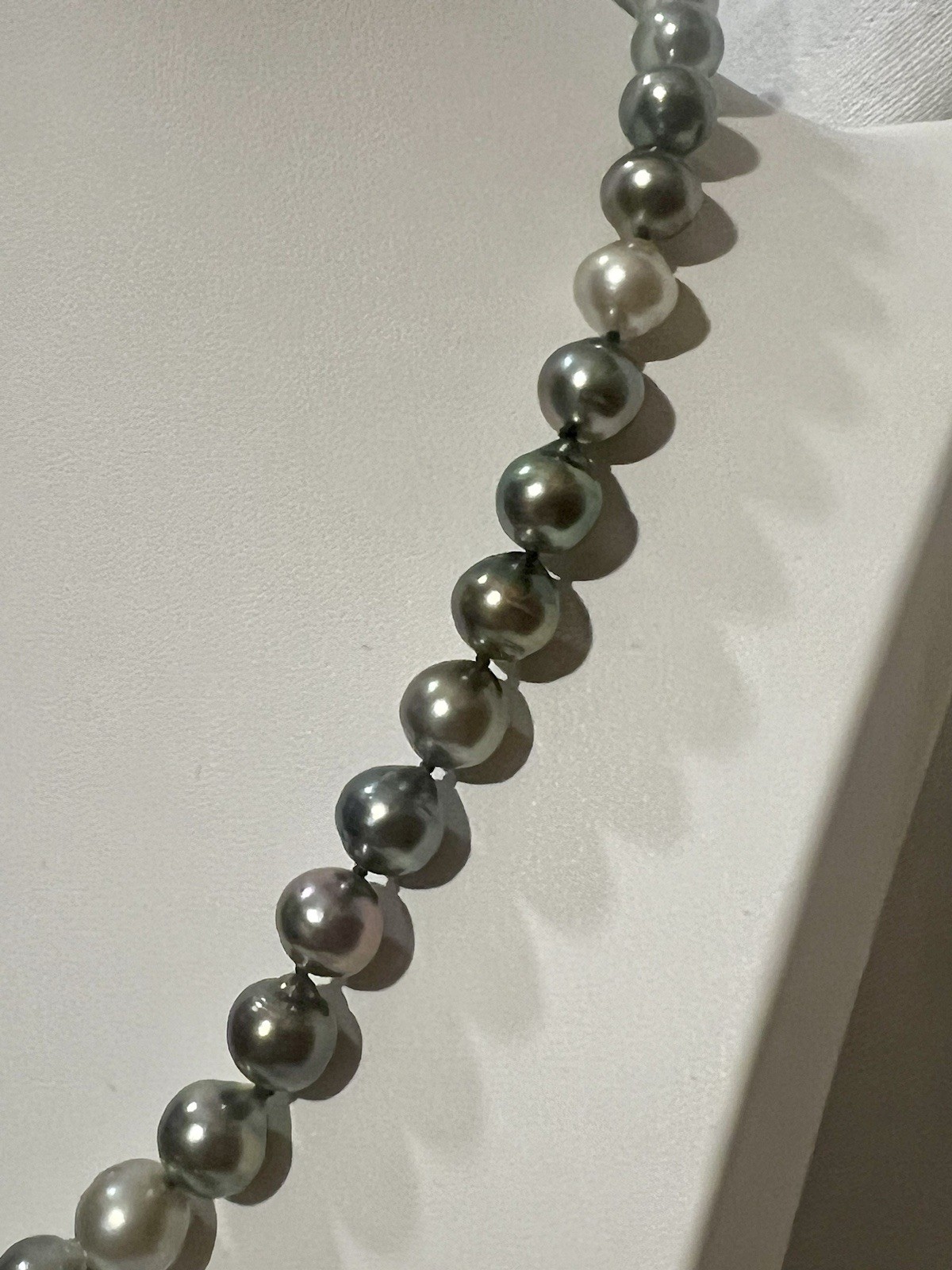 $4,200 Certified 20” Cultured Black Tahitian South Sea Pearl 9-12mm Necklace