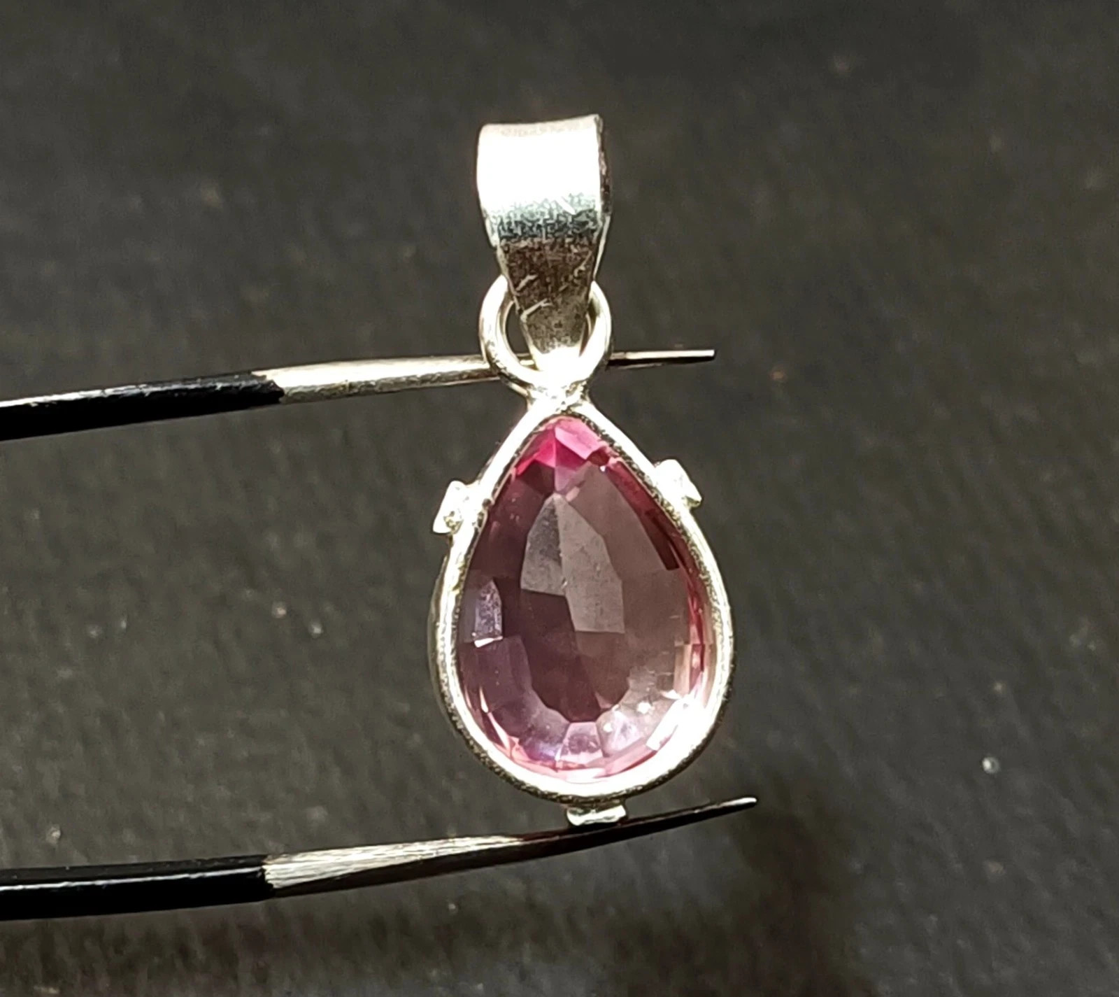 20 Ct Natural Pear Padparadscha Sapphire 925 Silver Pendant Certified Gemstone
