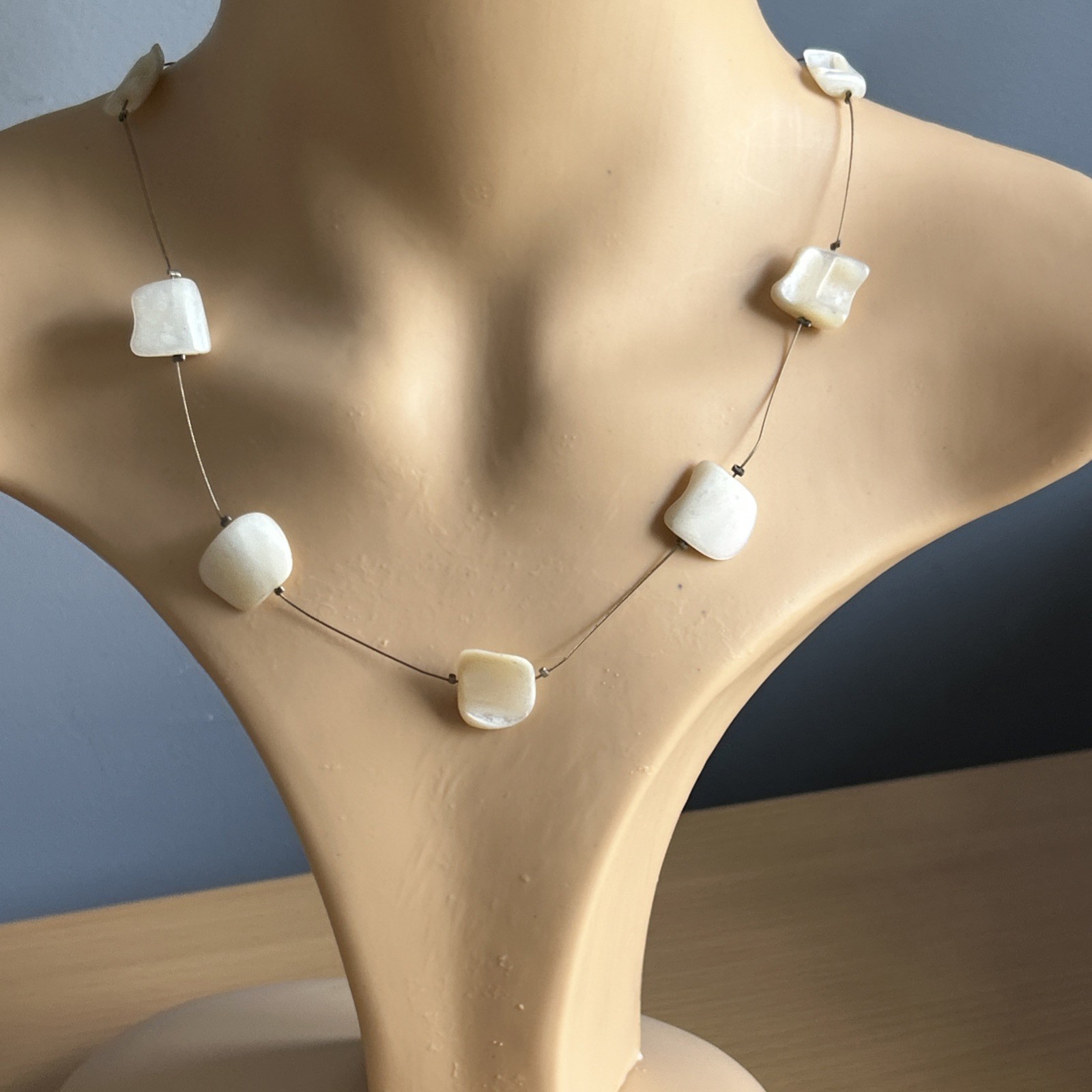 Vintage 925 Silver Mother Of Pearl Necklace / 52cm