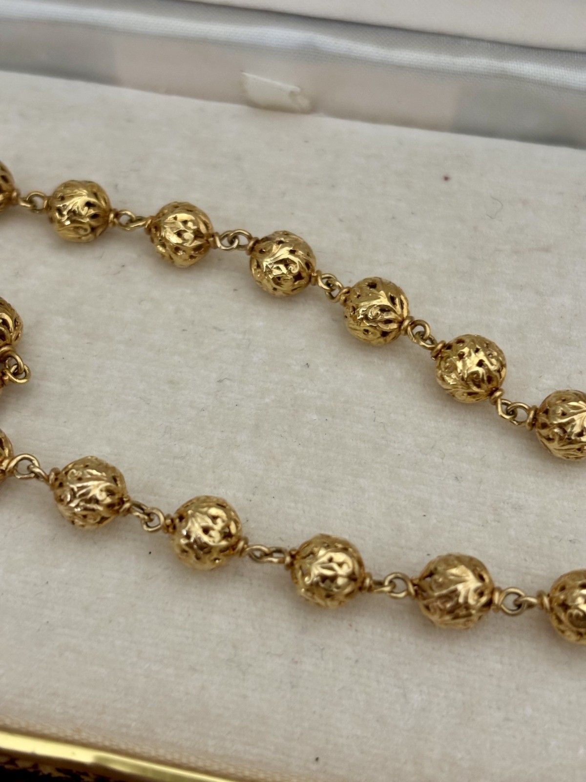 Ming’s Jewelry Hawaii Ball Necklace 17″