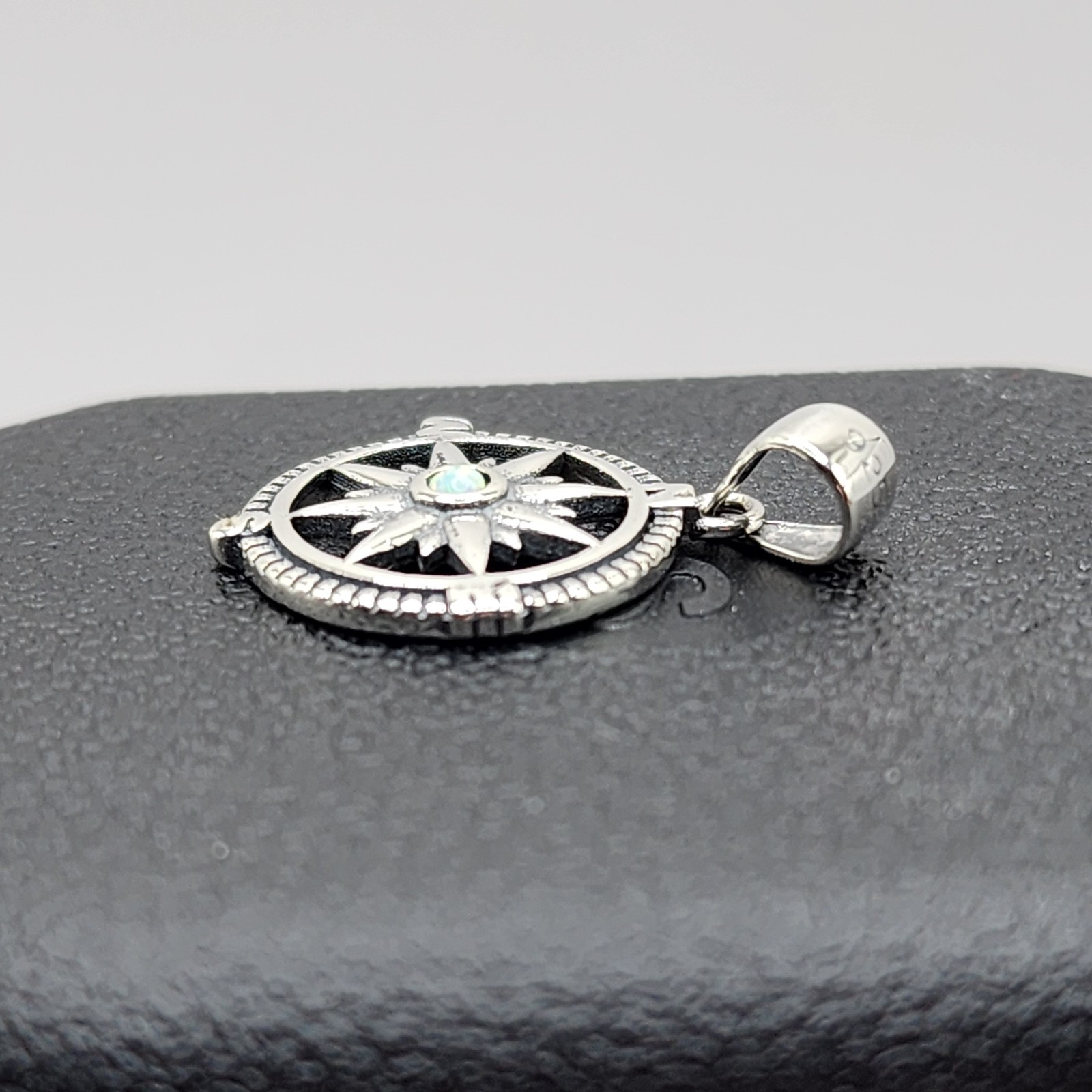 925 NEW Sterling Silver Pendant- Blue Lab Opal Compass 14mm Length 16mm Width…