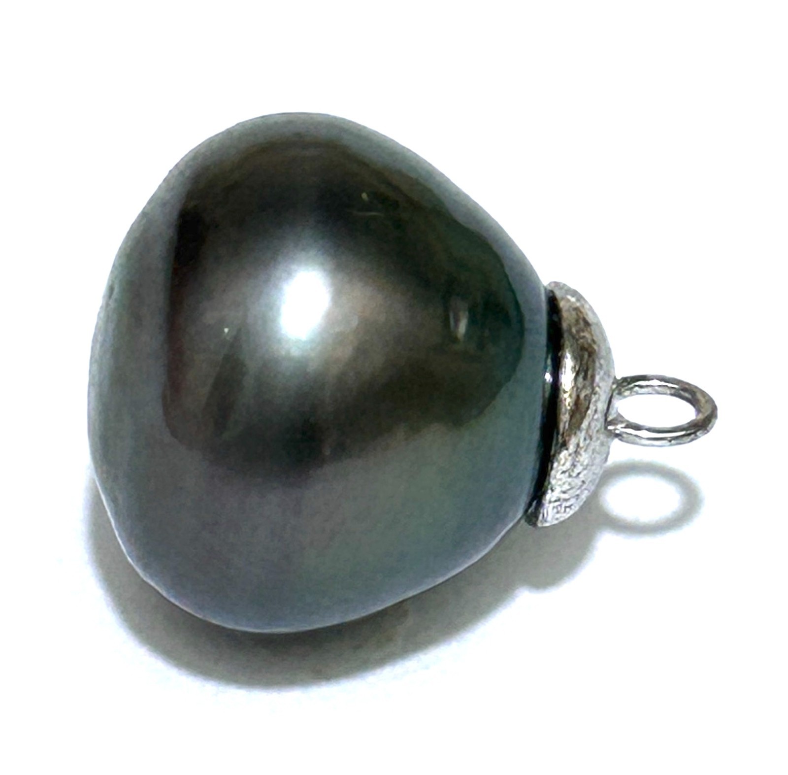 Oval 13.2 x 12.8mm Tahitian South Sea Natural Peacock Black Green Pearl Pendant