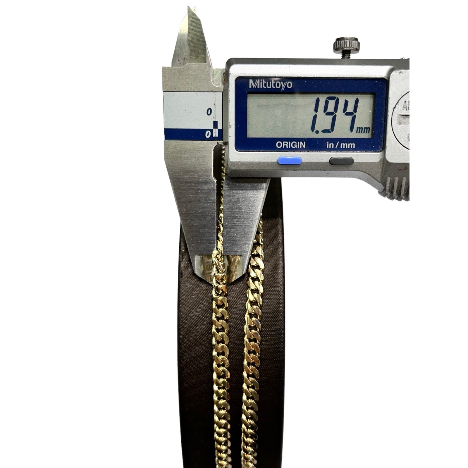 9ct 9k Yellow Gold Curb Cuban Link Chain Necklace 30.10 Grams 50cm. Brand New