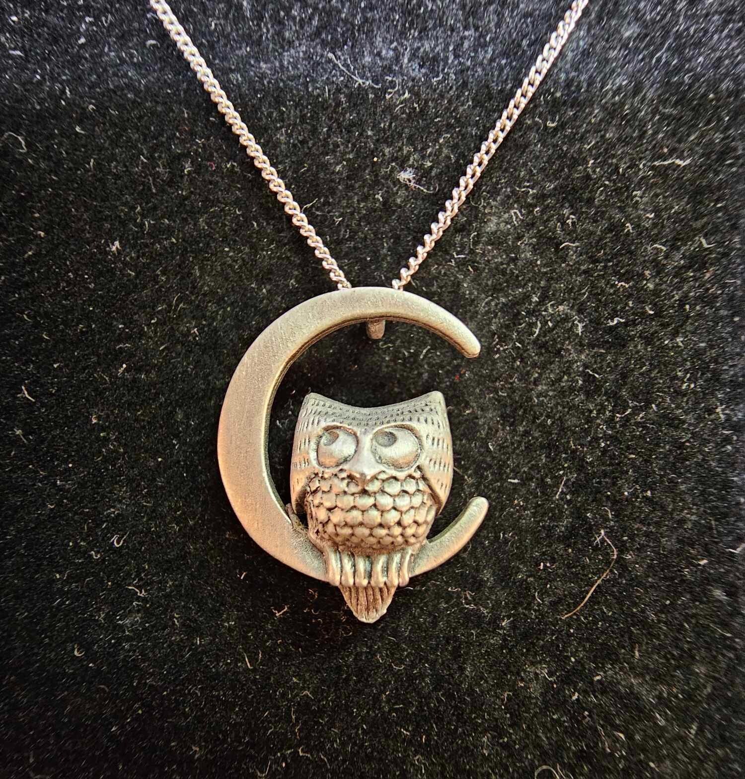 Pewter /Metal Owl on Crescent Moon Pendant 3D w Hallmark Cards Chain Necklace