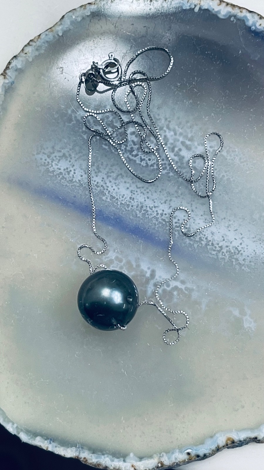 Black Tahiti South Sea Pearl Necklace and Huggies Earrings in K18 Japan WG Set