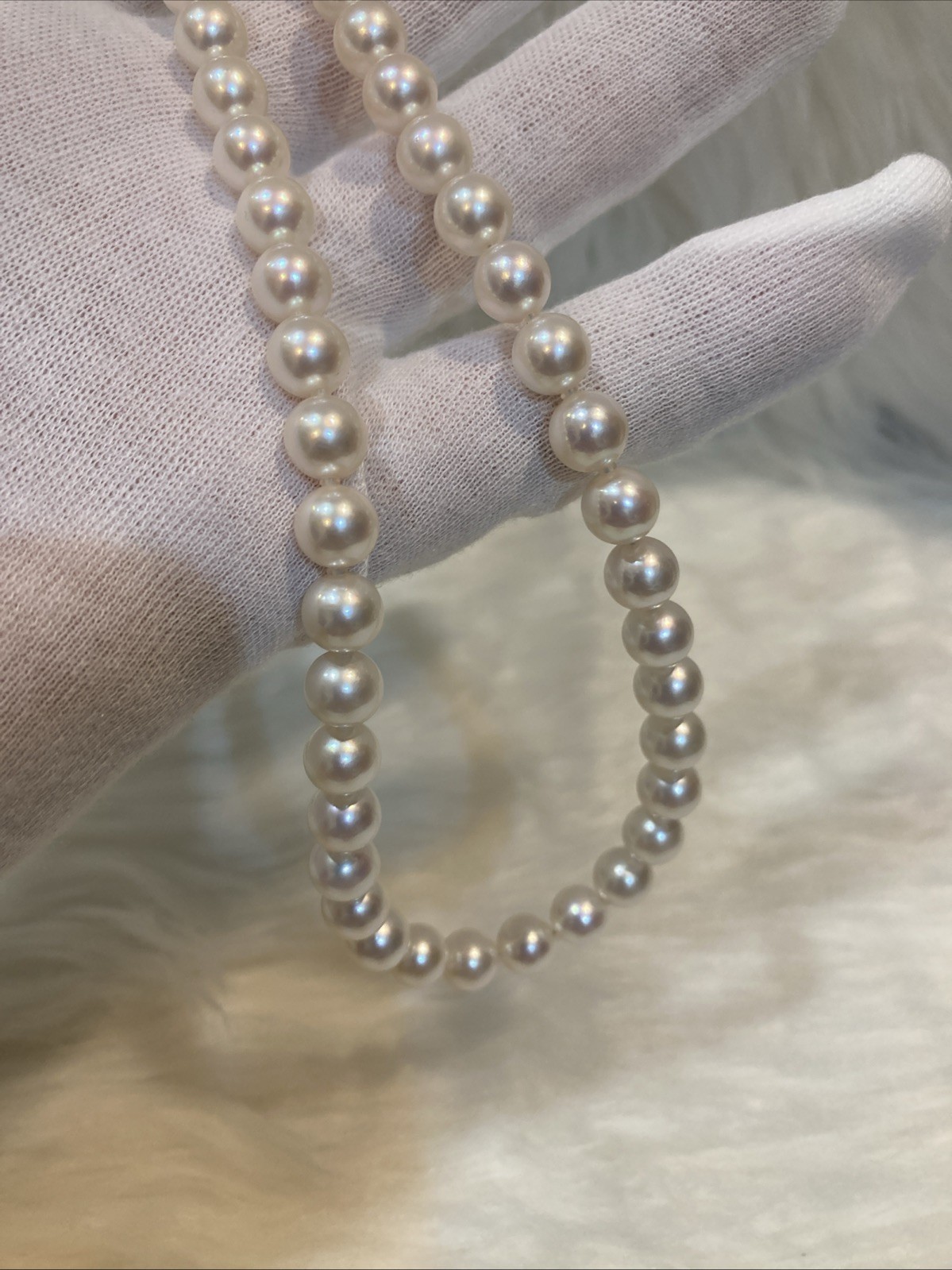 A04JapaneseAkoyaPearl Necklace 7.7-8.0mm 42.5cm SilverClasp Near Round Excellent