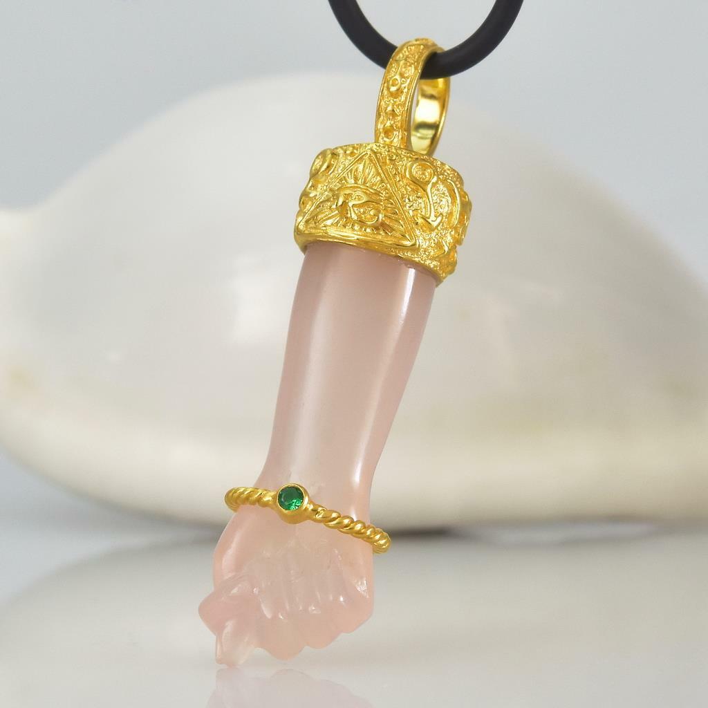 Gold Vermeil Sterling Mano Fico Figa Pendant Carved Chalcedony Emerald 10.64 g