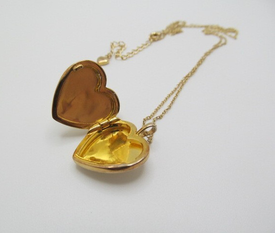 925 Sterling Silver Yellow Gold Wash Heart Locket Oval Link Chain Necklace