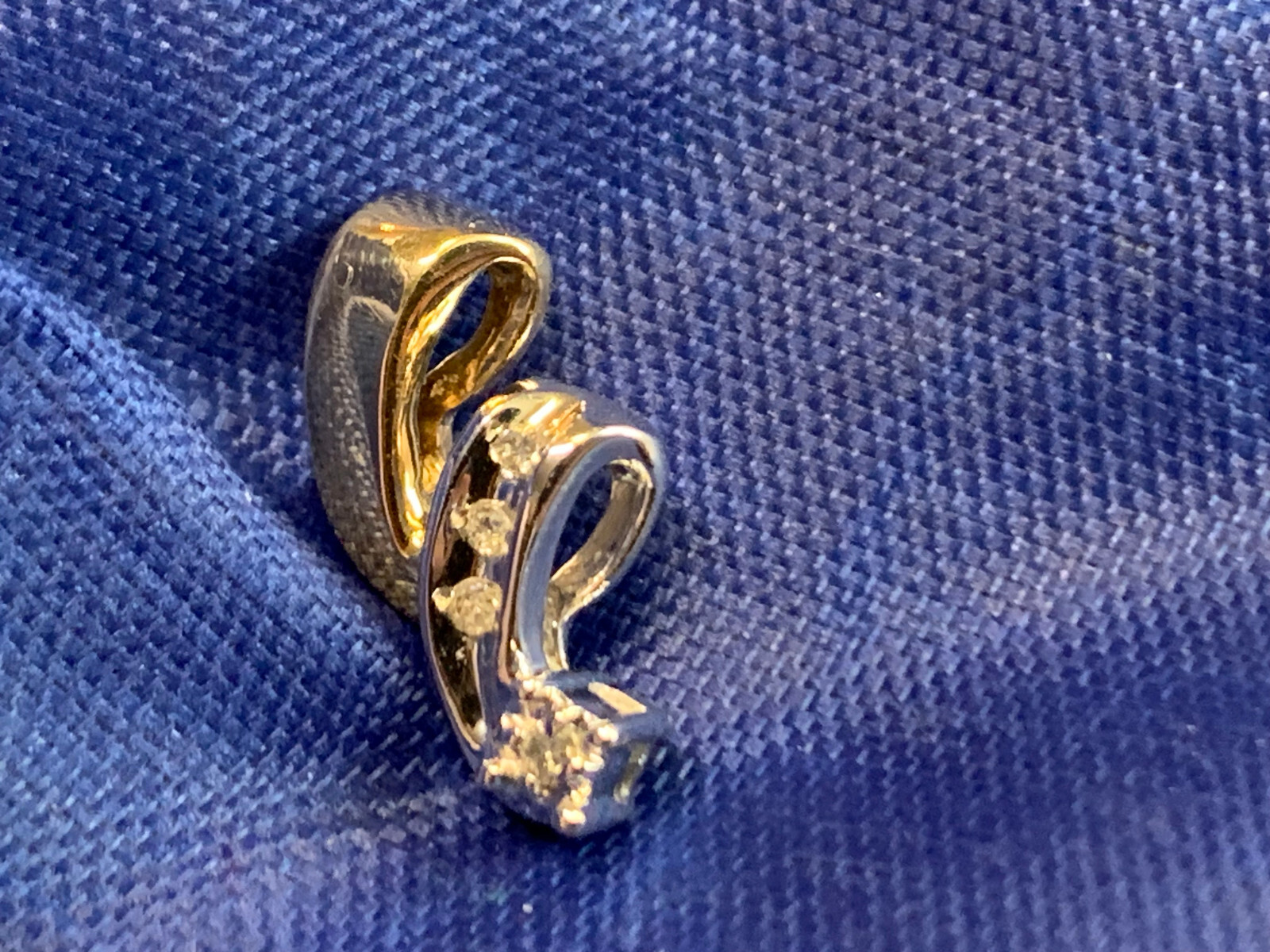10K Yellow & White Gold Diamond Pendant 1.07g Fine Jewelry Necklace Charm