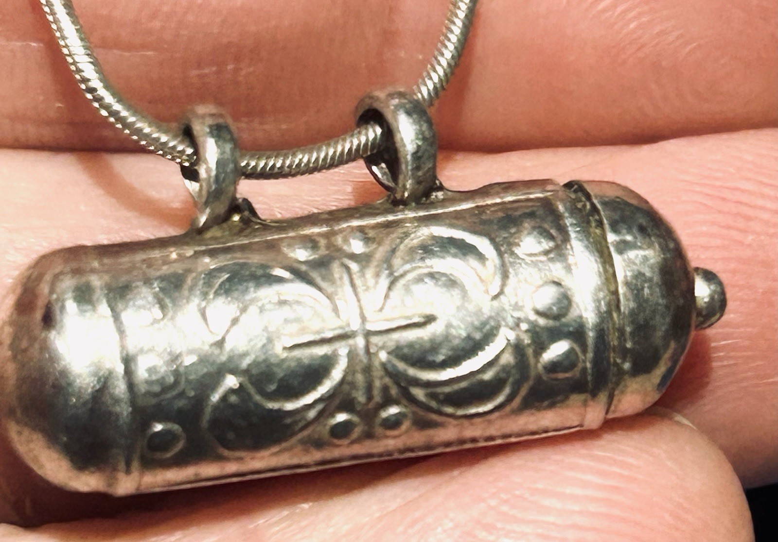 Sterling Silver Divine Protection Amulet Pendant Necklace 5.88 Grams 18”