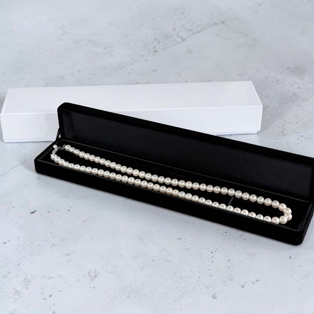 TASAKI Hanadama Grade Akoya Pearl Necklace 5.6-6.0mm 17.3in Silver Japan Boxed