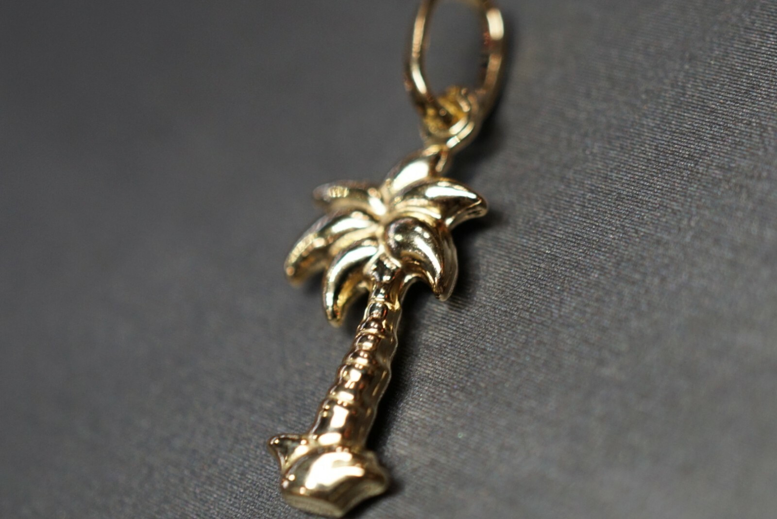14K Solid Yellow Gold High Polished 1″ Hollow Palm Tree Charm Pendant.
