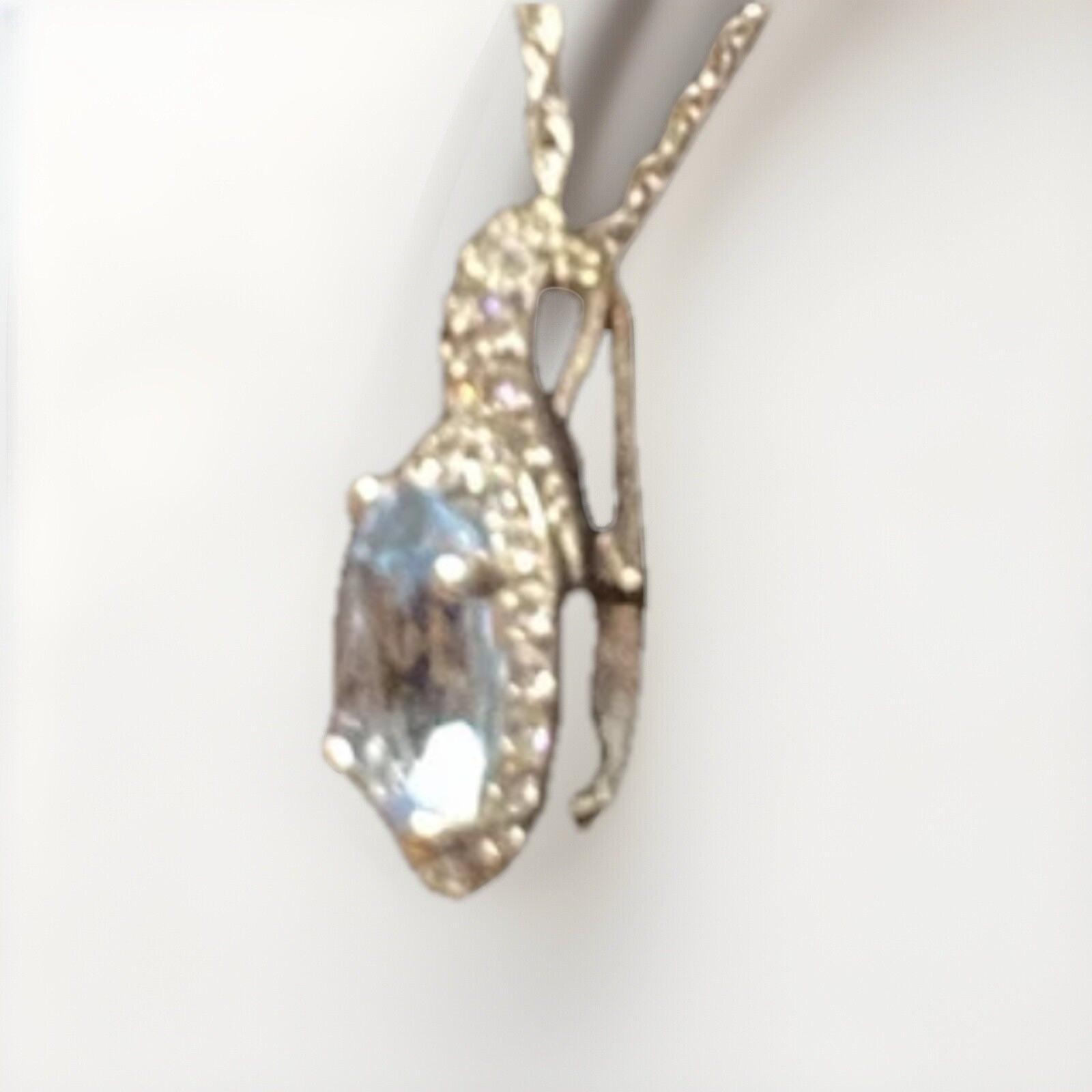 Fine Sterling Silver Chain Necklace & Blue Surrounded by White Topaz 17-1/2″