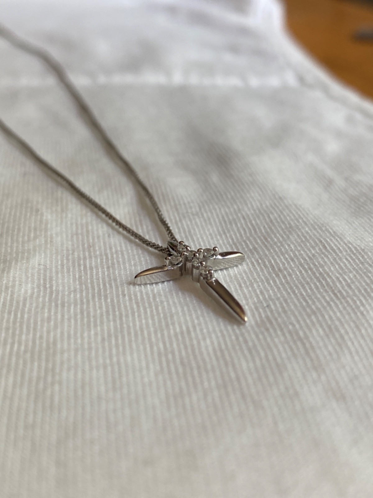 14k white gold diamond cross necklace 18 inch spiga wheat chain lobster clasp