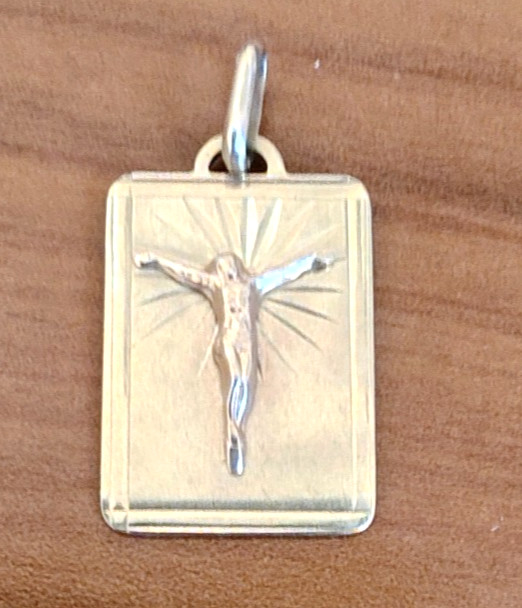 Vtg 14K Italy Gold Jesus Crucifix Cross Pendant Charm Catholic 3.68g Acid Tested