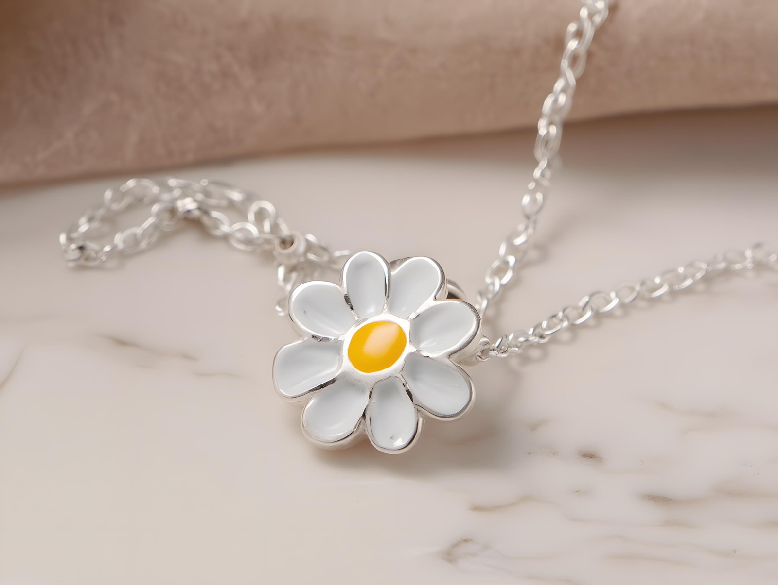 Sterling Silver Daisy Pendant Necklace: Minimalist Floral Chain