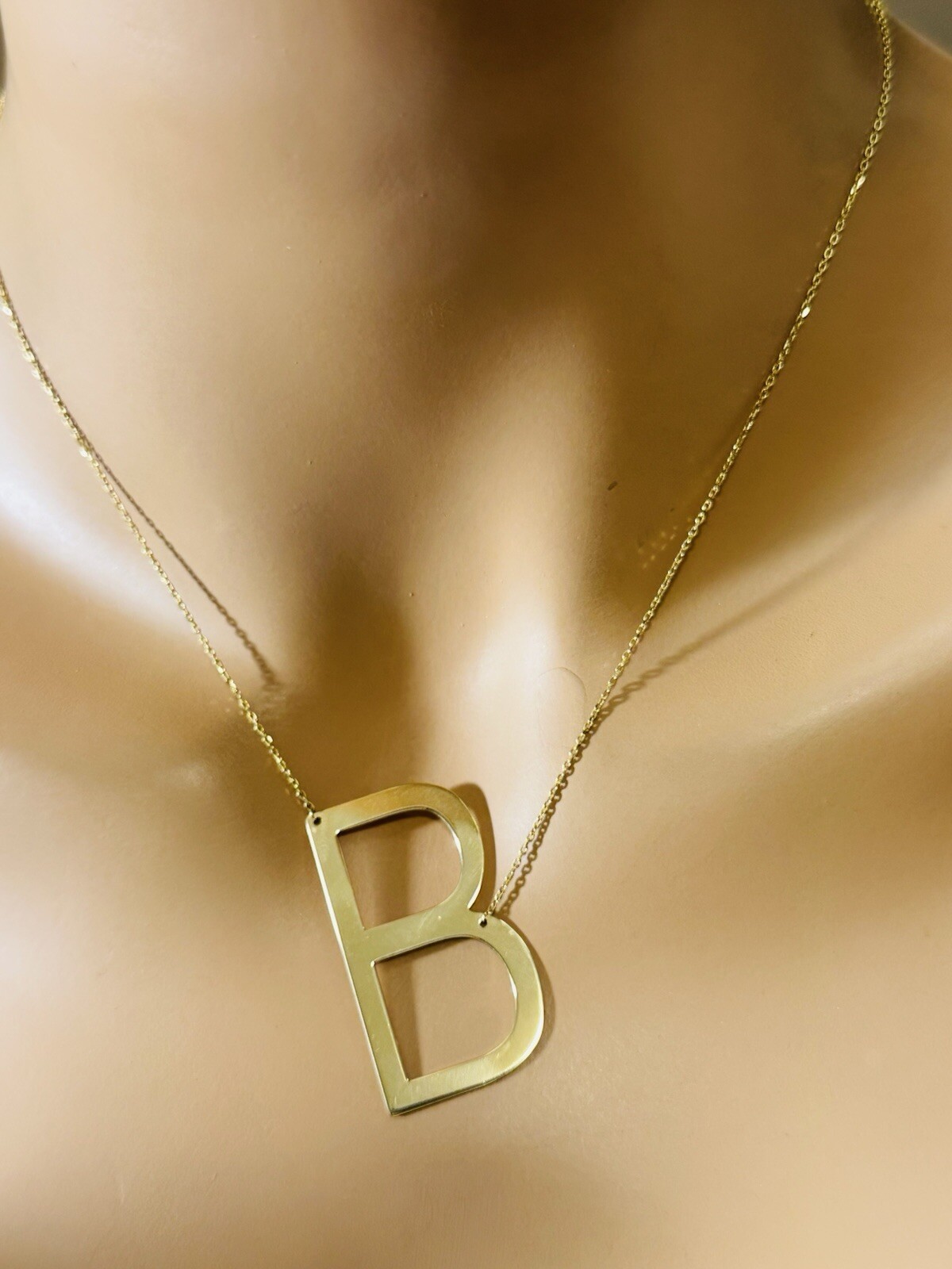 18K 750 Fine Gold Letter B initial Necklace 16.5/17.5” Long 1mm 4.8g WOMENS