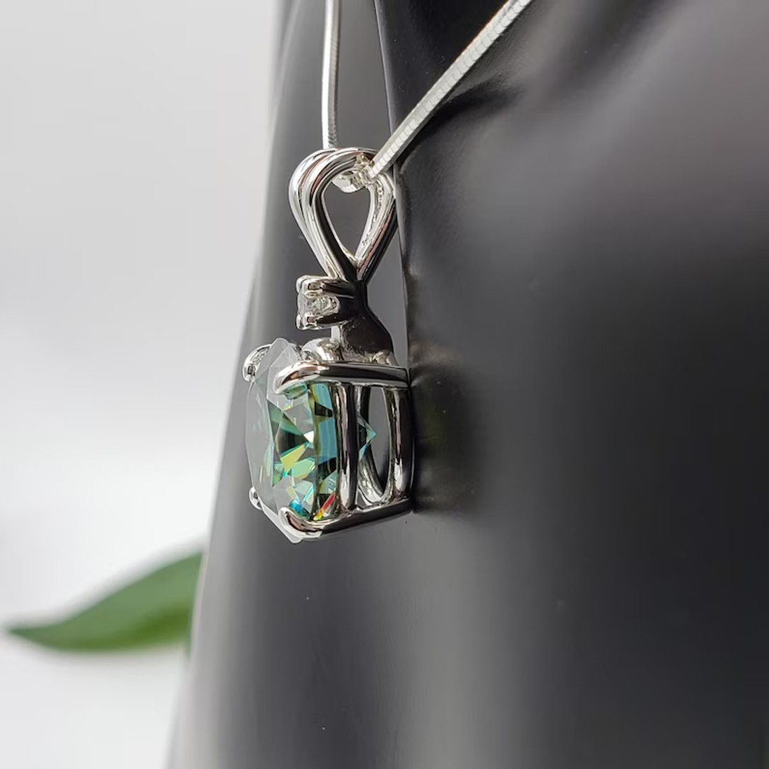 8.10 Ct Treated Blue Diamond Solitaire Sterling Silver 925 Pendant with Chain