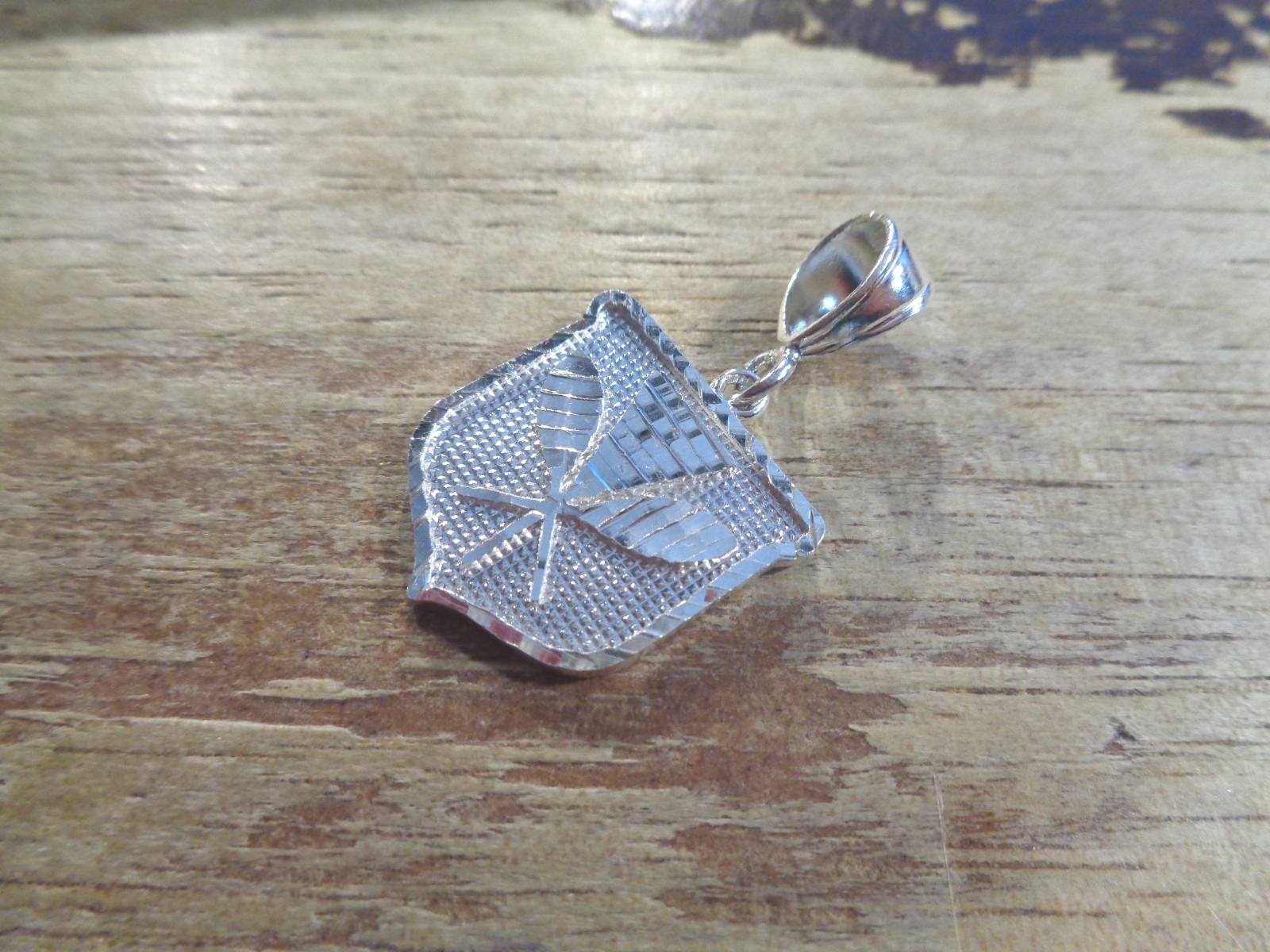 24MM SOLID 925 STER SILVER DIAMOND-CUT DC HAWAIIAN KANAKA MAOLI SHIELD PENDANT