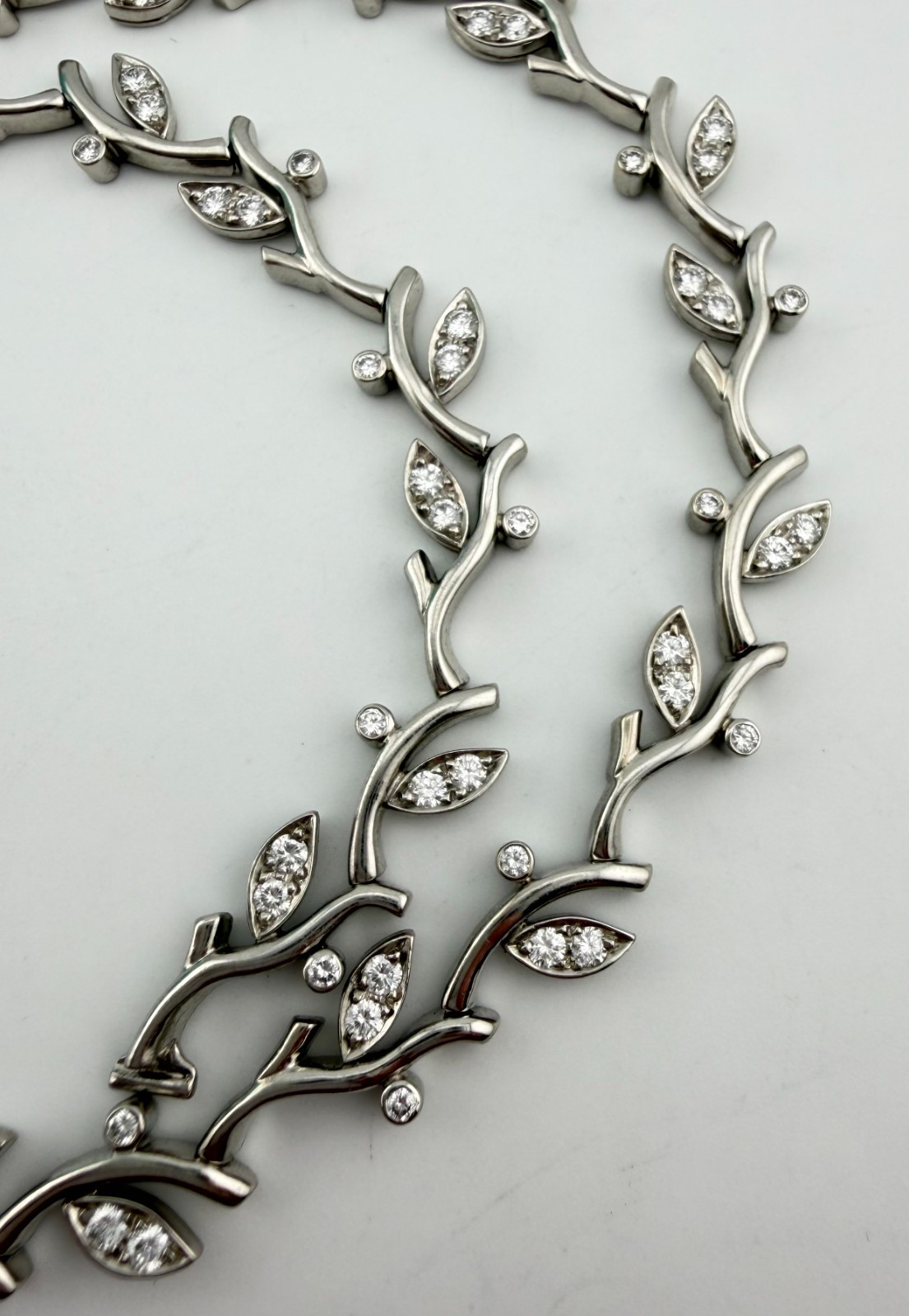 Tiffany & Co. Garland Diamond Necklace Platinum +2.25ct +100 Diamonds 17in 52g
