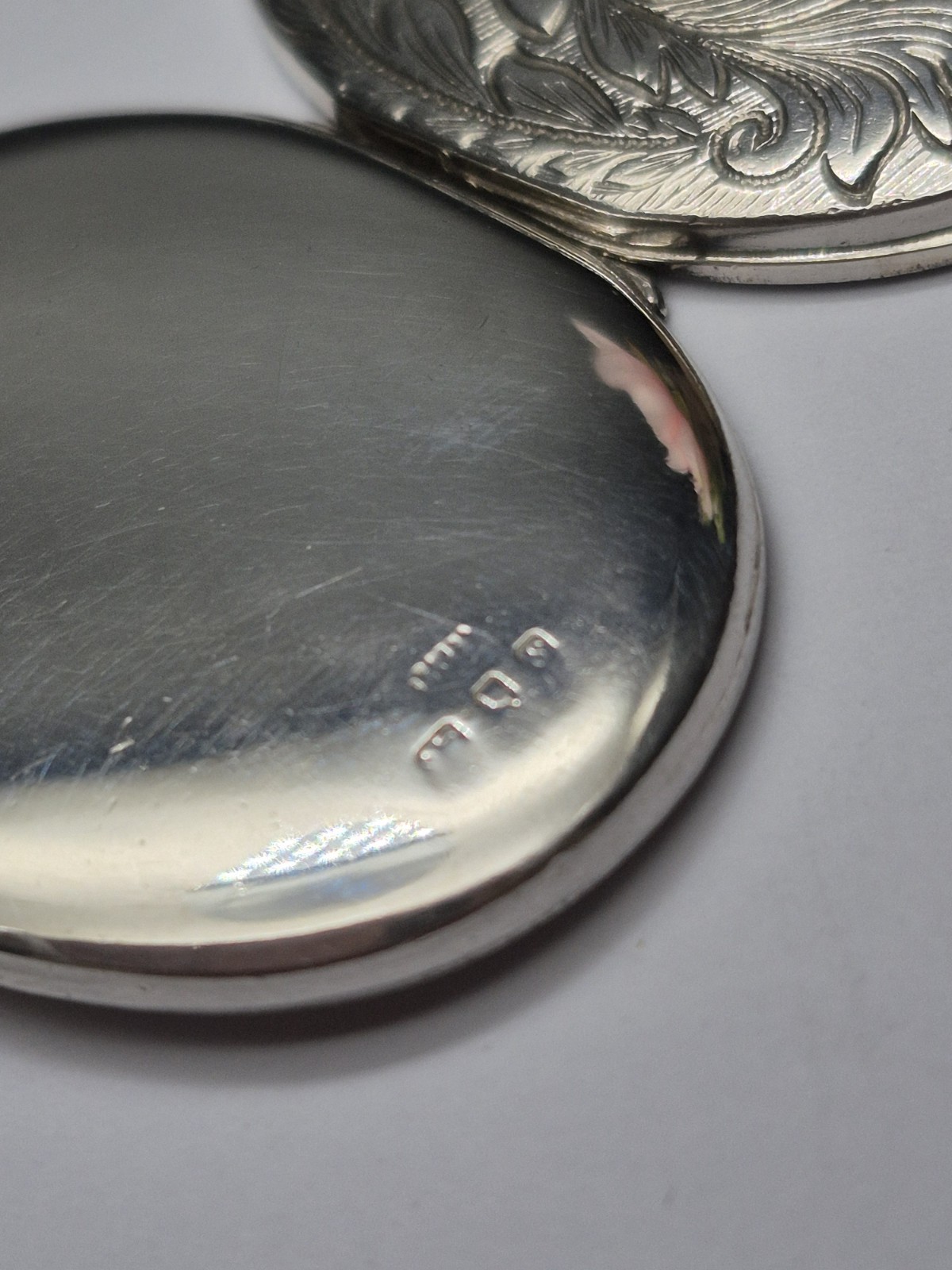 LOCKET – Sterling Silver Vintage Oval Double Photo Locket and Chain. Necklace.