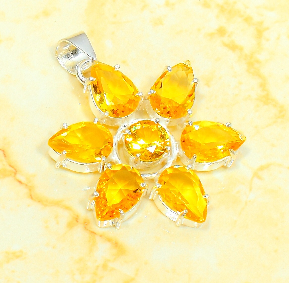 AAA+ Citrine Gemstone 925 Sterling Silver Jewelry Anniversary Handmade Pendant